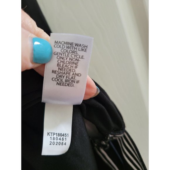 J. Jill Wearever Collection Black tunic with stripes on the side size Meduim - Picture 6 of 7